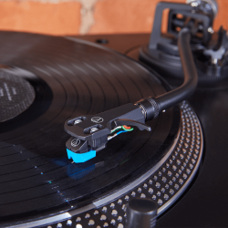 AUDIO-TECHNICA AT-VM95C GRAMOFONSKA ZVUČNICA