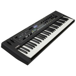 YAMAHA CK61 STAGE PIANO SYNTHESIZER