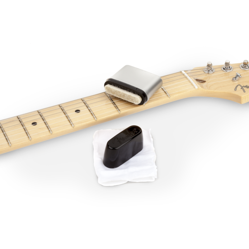 FENDER SLICK STRING CLEANER SREDSTVO ZA ČIŠĆENJE