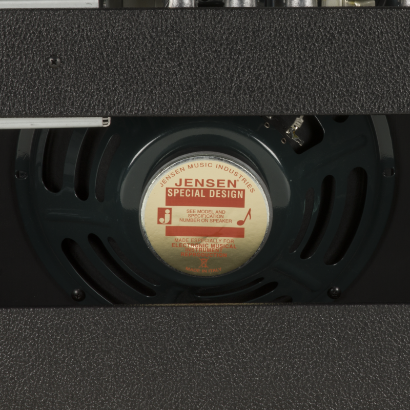 FENDER '64 CUSTOM DELUXE REVERB POJAČALO
