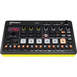 ROLAND P-6 AIRA CREATIVE SAMPLER SYNTHESIZER
