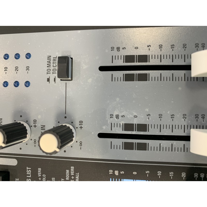 LD-SYSTEMS VIBZ 8 DC 8 kanala s kompresorom MIKSER B-STOCK
